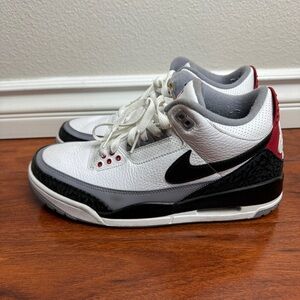 Jordan 3 Retro Tinker Hatfield Size 10.5
